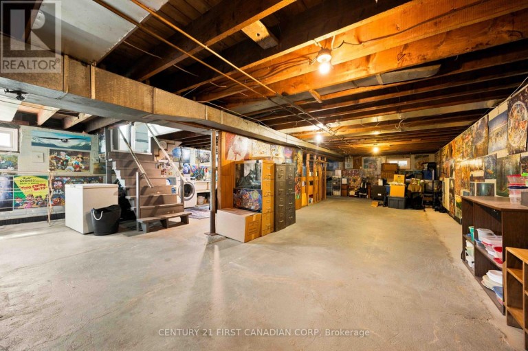 1027 LONDON ROAD, Sarnia, Ontario, N7S1N9