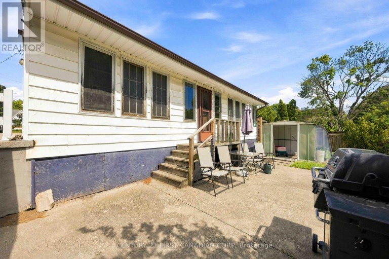 1027 LONDON ROAD, Sarnia, Ontario, N7S1N9