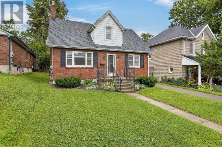 174 SOPHIA STREET, Peterborough (Ashburnham Ward 4), Ontario, K9H1E5