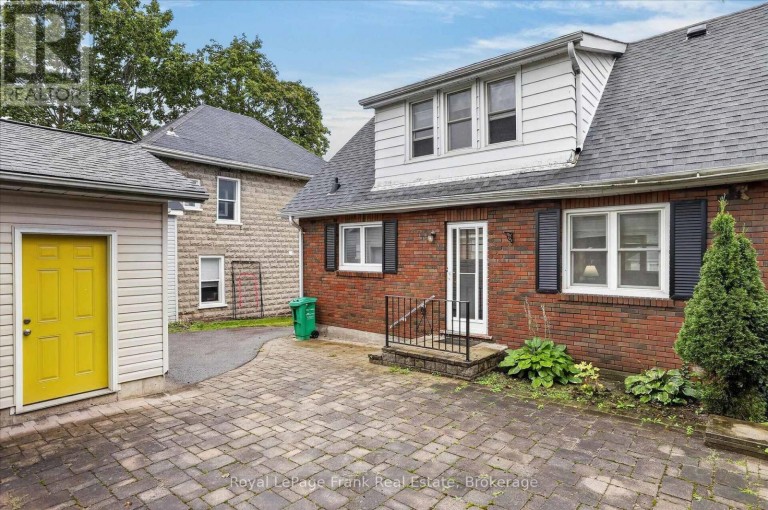 174 SOPHIA STREET, Peterborough (Ashburnham Ward 4), Ontario, K9H1E5