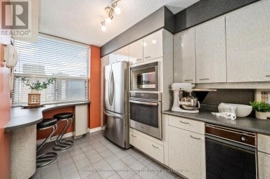 1507 - 380 KING STREET London East (East K) Ontario photo 10