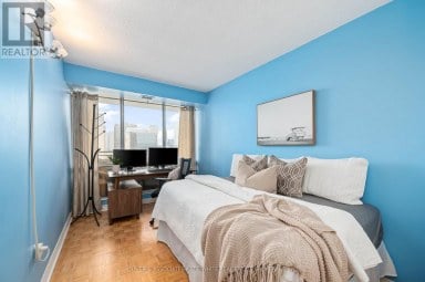 1507 - 380 KING STREET London East (East K) Ontario photo 13