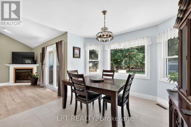 10011 JENNA ROAD Lambton Shores (Grand Bend) Ontario photo 14