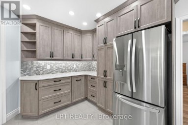 10011 JENNA ROAD Lambton Shores (Grand Bend) Ontario photo 17