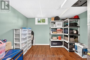 10011 JENNA ROAD Lambton Shores (Grand Bend) Ontario photo 35
