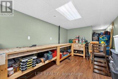 10011 JENNA ROAD Lambton Shores (Grand Bend) Ontario photo 36