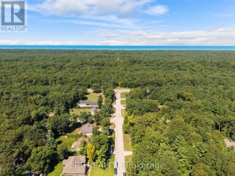 10011 JENNA ROAD Lambton Shores (Grand Bend) Ontario photo 46