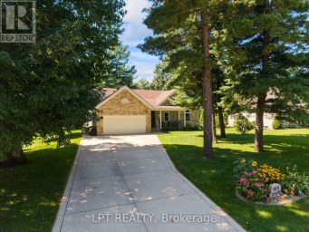 10011 JENNA ROAD Lambton Shores (Grand Bend) Ontario photo 48