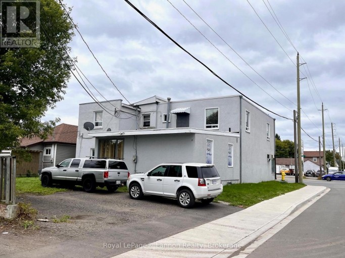 320/322 MAY STREET, Thunder Bay (East End), Ontario, P7C3P9