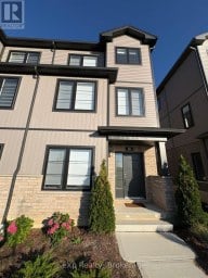 10 BALLADRY BOULEVARD Stratford Ontario photo 1