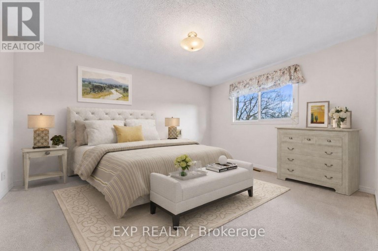 51 SANDERSON CRESCENT, Richmond Hill (North Richvale), Ontario, L4C5L5