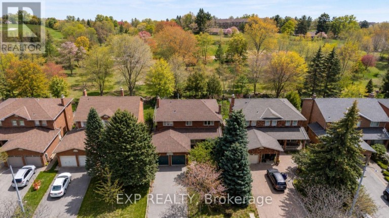 51 SANDERSON CRESCENT, Richmond Hill (North Richvale), Ontario, L4C5L5
