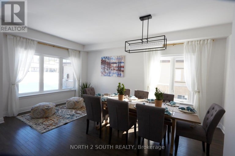 4 BOVILLE COURT, Oro-Medonte (Horseshoe Valley), Ontario, L0L2L0