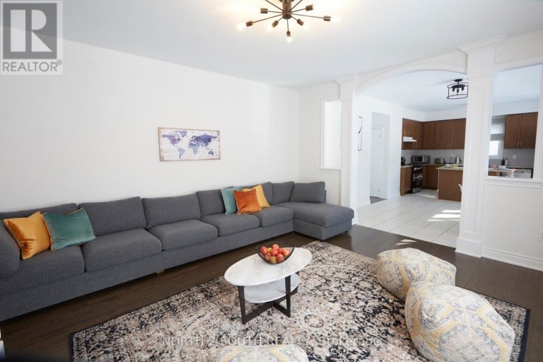 4 BOVILLE COURT, Oro-Medonte (Horseshoe Valley), Ontario, L0L2L0