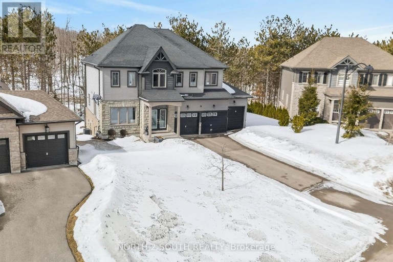 4 BOVILLE COURT, Oro-Medonte (Horseshoe Valley), Ontario, L0L2L0