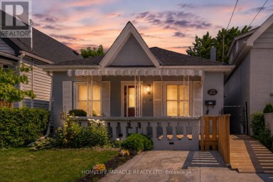 25 HOPE AVENUE Hamilton (Crown Point) Ontario photo 1