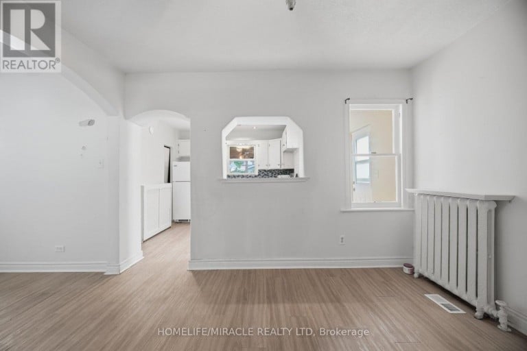 25 HOPE AVENUE, Hamilton (Crown Point), Ontario, L8H2E1