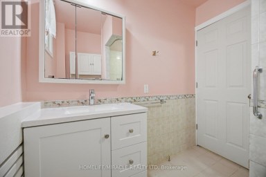 25 HOPE AVENUE Hamilton (Crown Point) Ontario photo 18