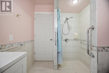 25 HOPE AVENUE Hamilton (Crown Point) Ontario photo 19