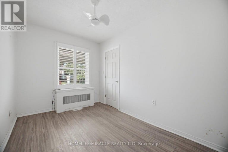 25 HOPE AVENUE, Hamilton (Crown Point), Ontario, L8H2E1