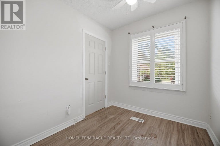 25 HOPE AVENUE, Hamilton (Crown Point), Ontario, L8H2E1