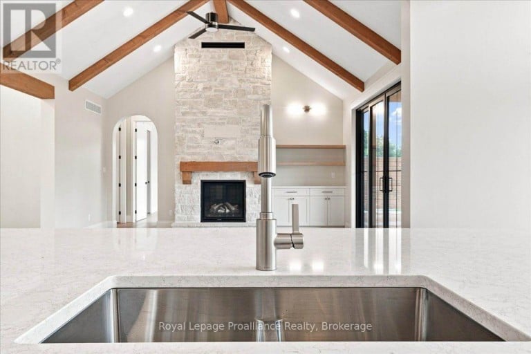 1567 CLEARVIEW ROAD, Centre Hastings, Ontario, K0K2Y0