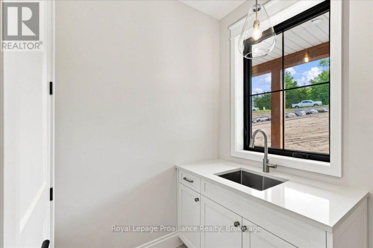 1567 CLEARVIEW ROAD, Centre Hastings, Ontario, K0K2Y0