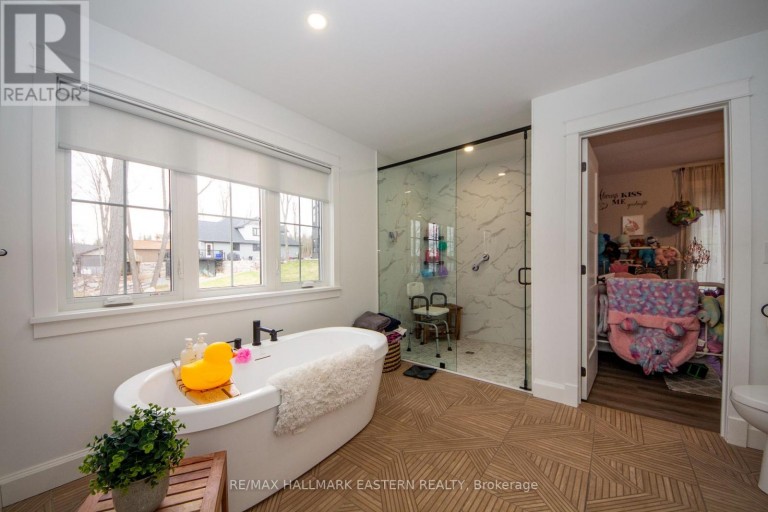 24 RORY DRIVE, Selwyn, Ontario, K0L2H0