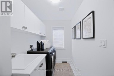 243 FERRAGINE CRESCENT Bradford West Gwillimbury (Bradford) Ontario photo 20