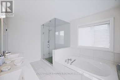 243 FERRAGINE CRESCENT Bradford West Gwillimbury (Bradford) Ontario photo 25