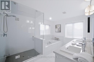 243 FERRAGINE CRESCENT Bradford West Gwillimbury (Bradford) Ontario photo 26