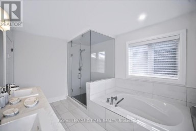 243 FERRAGINE CRESCENT Bradford West Gwillimbury (Bradford) Ontario photo 27