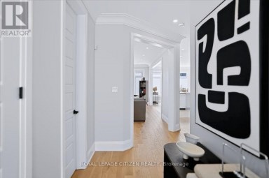 243 FERRAGINE CRESCENT Bradford West Gwillimbury (Bradford) Ontario photo 3