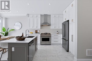 243 FERRAGINE CRESCENT Bradford West Gwillimbury (Bradford) Ontario photo 8