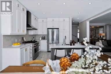 243 FERRAGINE CRESCENT Bradford West Gwillimbury (Bradford) Ontario photo 9