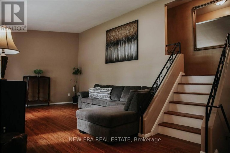 1 VERA COURT, Hamilton (Corman), Ontario, L8K4G7