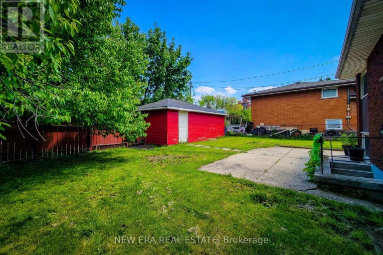 1 VERA COURT, Hamilton (Corman), Ontario, L8K4G7