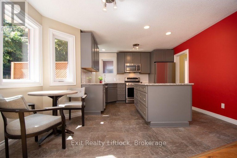 3133 FRANCES STEWART ROAD, Peterborough (Ashburnham Ward 4), Ontario, K9H7L4