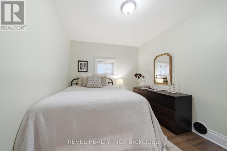 52 CAMBRIDGE STREET N, Kawartha Lakes (Lindsay), Ontario, K9V4C7