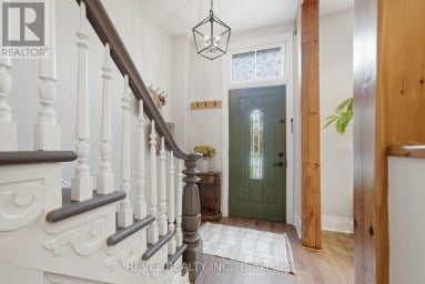 52 CAMBRIDGE STREET N Kawartha Lakes (Lindsay) Ontario photo 2
