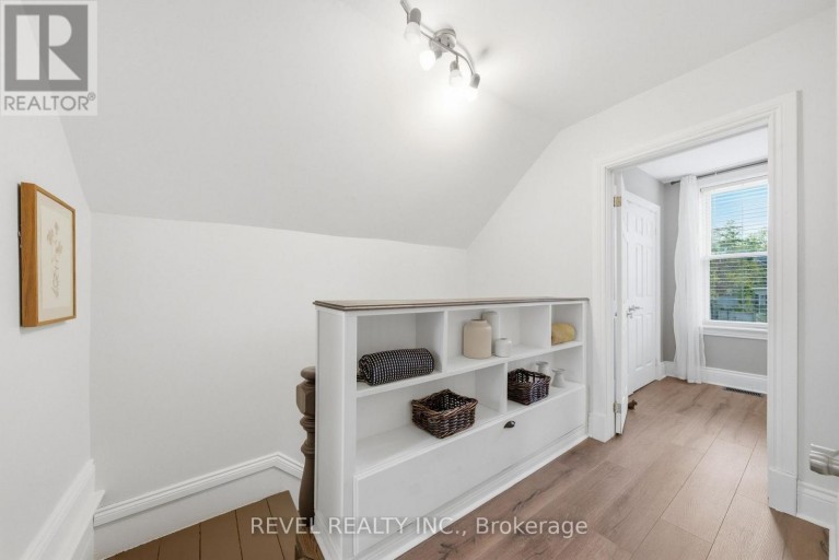 52 CAMBRIDGE STREET N, Kawartha Lakes (Lindsay), Ontario, K9V4C7