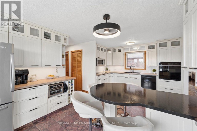49 GRANDVIEW DRIVE, Kawartha Lakes (Emily), Ontario, K0L2W0