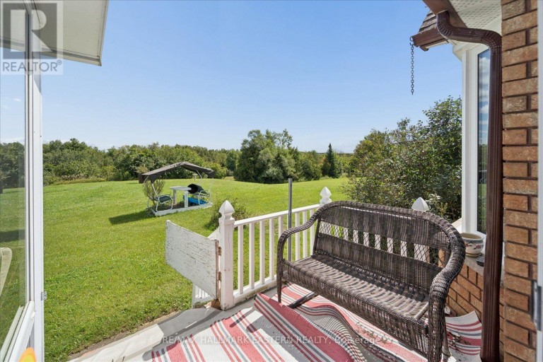 49 GRANDVIEW DRIVE, Kawartha Lakes (Emily), Ontario, K0L2W0