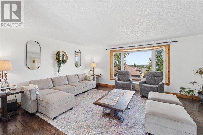 49 GRANDVIEW DRIVE, Kawartha Lakes (Emily), Ontario, K0L2W0