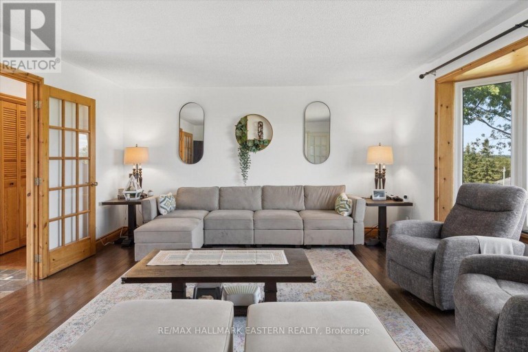 49 GRANDVIEW DRIVE, Kawartha Lakes (Emily), Ontario, K0L2W0