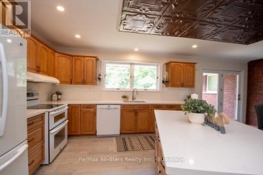 32 FOREST DRIVE Kawartha Lakes (Manvers) Ontario photo 15