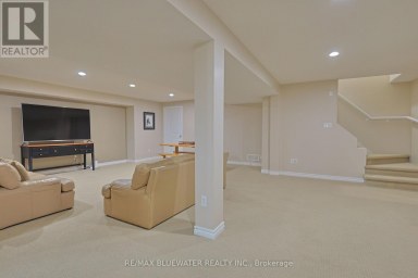 13 OAKWOOD LINKS LANE South Huron (Stephen) Ontario photo 32