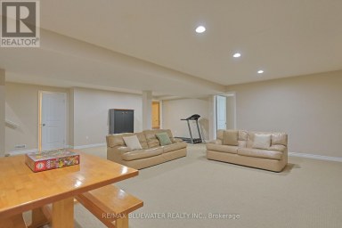 13 OAKWOOD LINKS LANE South Huron (Stephen) Ontario photo 35
