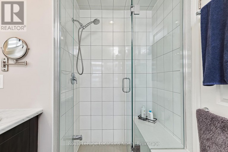 16 GREAVES AVENUE, Collingwood, Ontario, L9Y0Z5