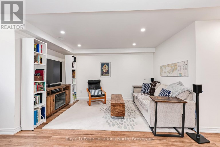 16 GREAVES AVENUE, Collingwood, Ontario, L9Y0Z5